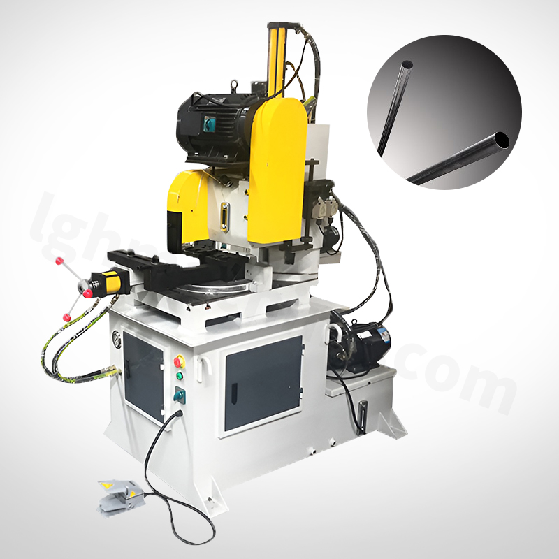 Semi-automatic pipe cutting machine